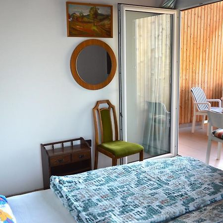 Benedekne Haza Apartment Gyenesdias Bagian luar foto