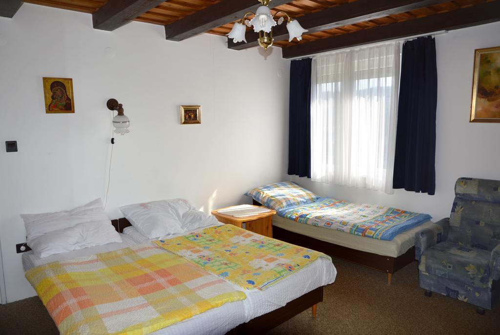 Benedekne Haza Apartment Gyenesdias Bagian luar foto
