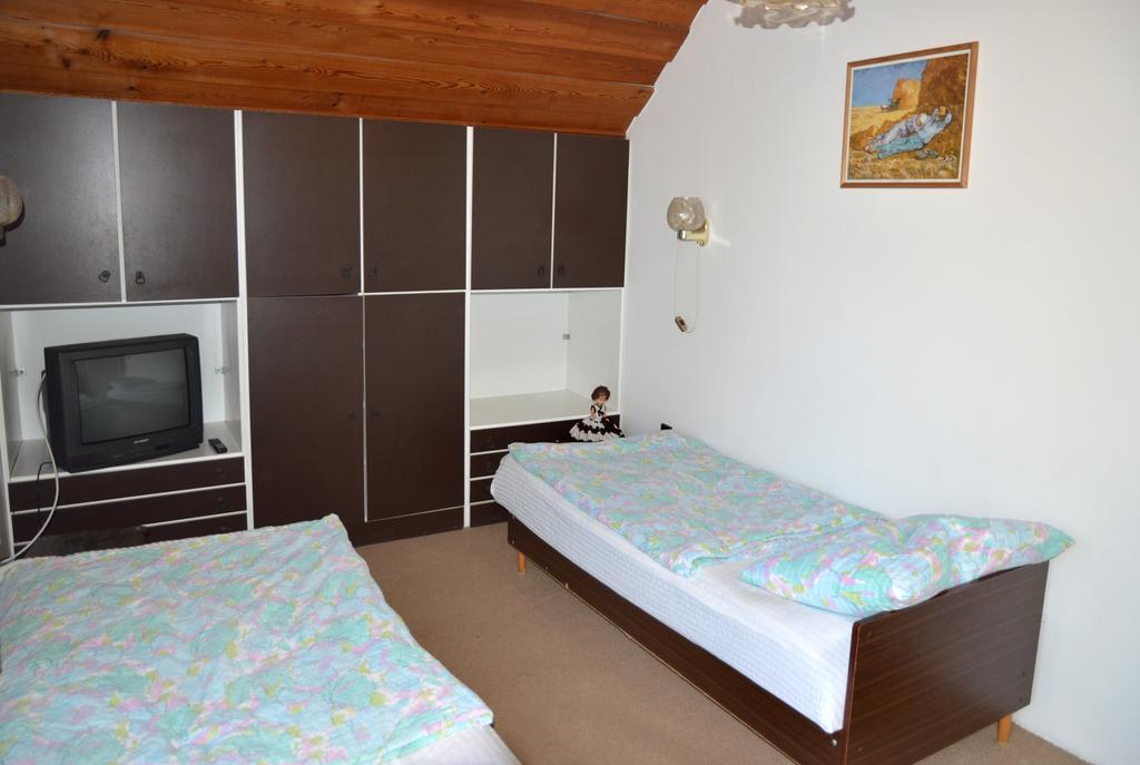 Benedekne Haza Apartment Gyenesdias Bagian luar foto