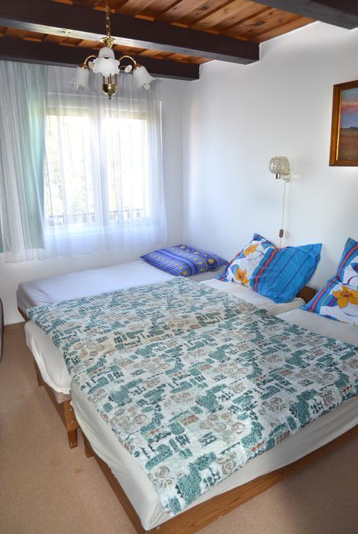 Benedekne Haza Apartment Gyenesdias Bagian luar foto
