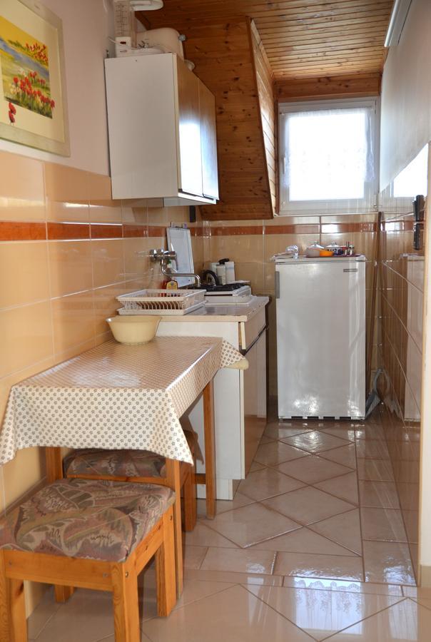 Benedekne Haza Apartment Gyenesdias Bagian luar foto